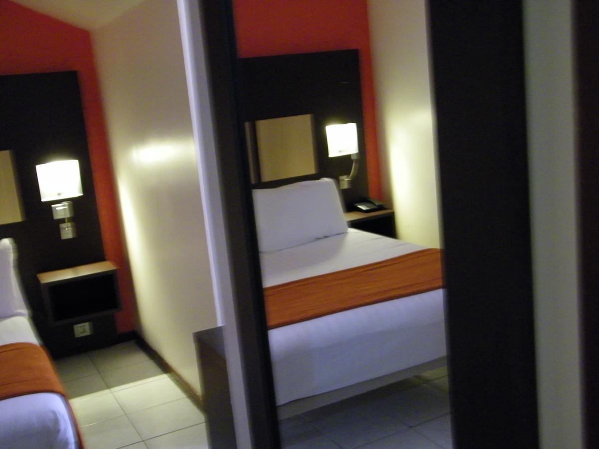 Central Hotel Cayenne Eksteriør billede
